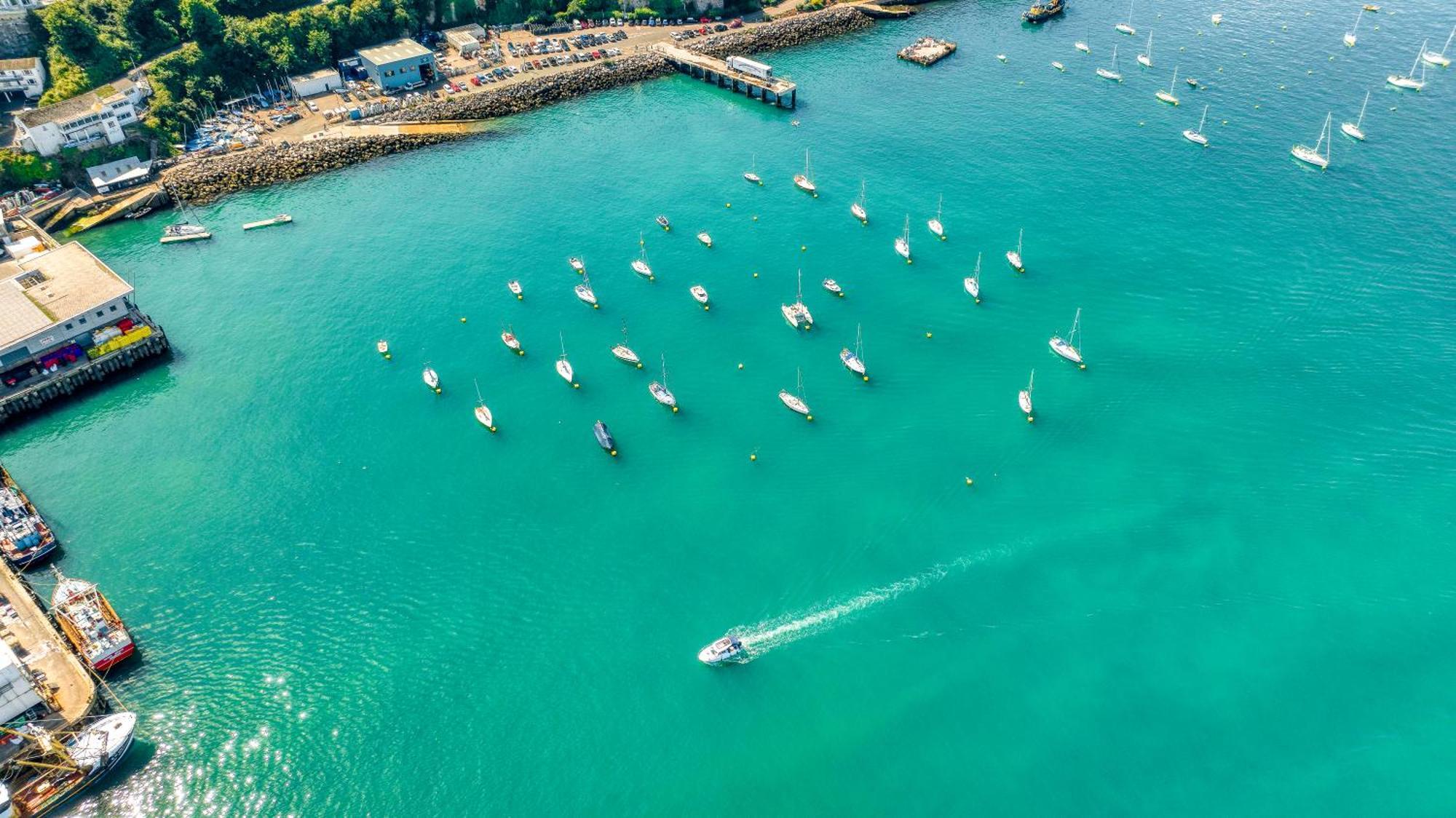 Quayside- In The Harbour Bowl Villa Brixham Eksteriør bilde